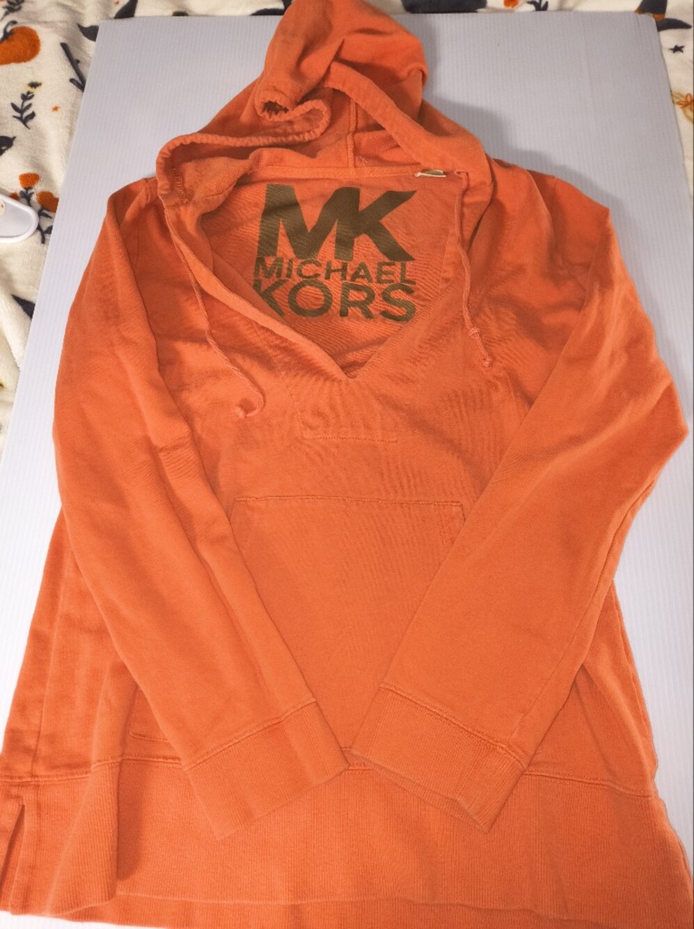 Michael Kors Men’s Orange Pullover Hoodie with Logo Sz M